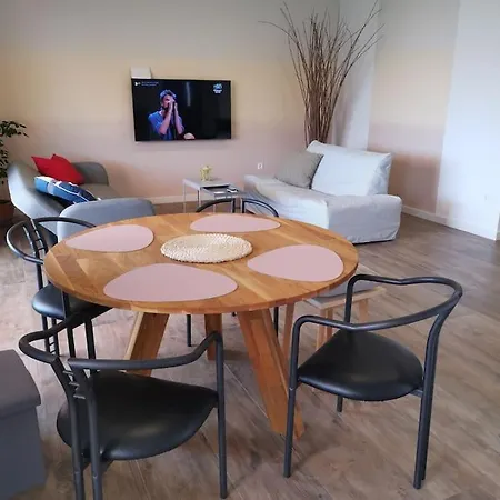 Happy Summertime On 105m2 Apartment