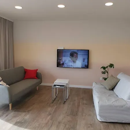 Apartment Happy Summertime On 105m2 Makarska