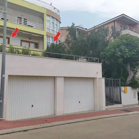 Apartment Happy Summertime On 105m2 Makarska