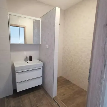 Happy Summertime On 105m2 Makarska
