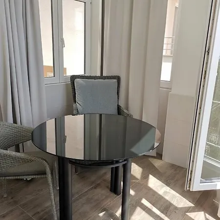 Happy Summertime On 105m2 Makarska