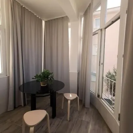 Happy Summertime On 105m2 Apartment Makarska